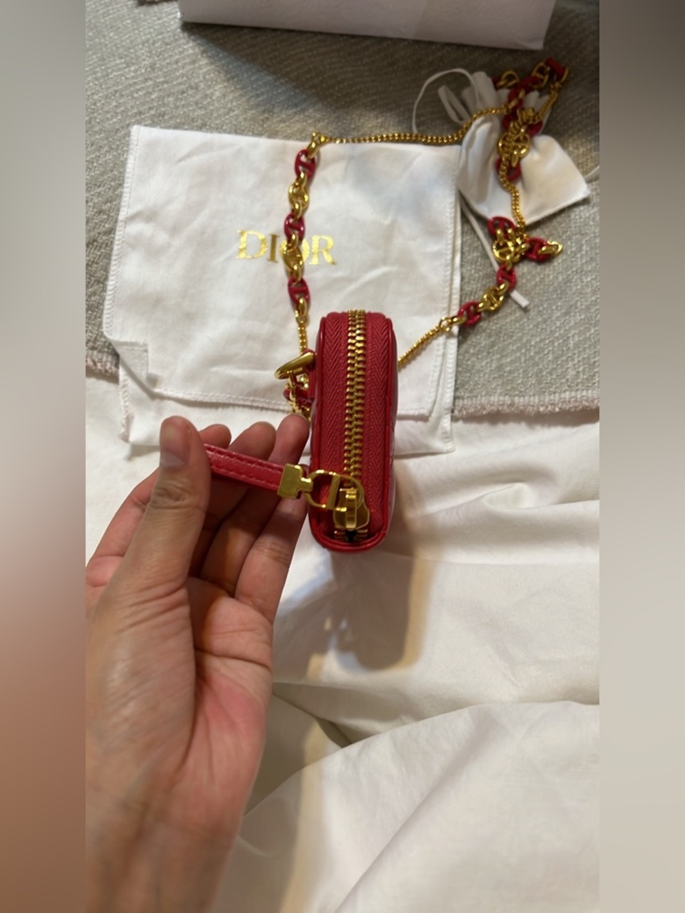 Mini Dior Caro Crossbody zipped Pouch in Raspberry Cannage Lambskin - Picture 8 of 12